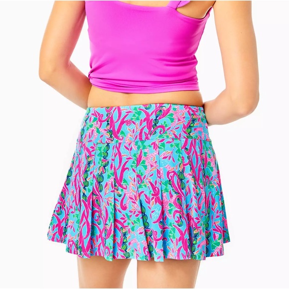 {Lilly Pulitzer} Luxletic® Annora Skort in Multi Seaweed Samba - Women’s Medium - Picture 3 of 15